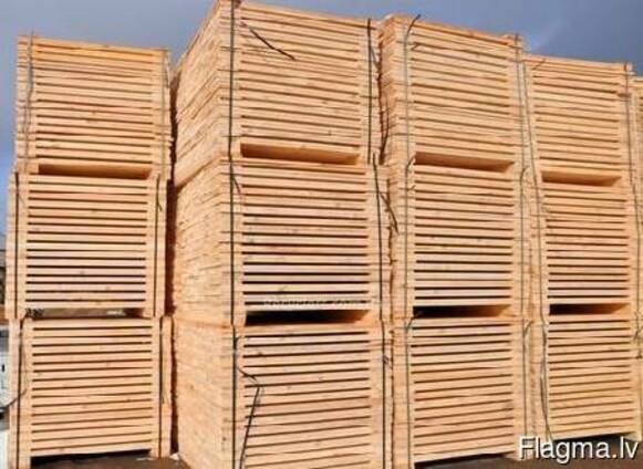 Saw pallet board.