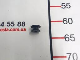 2Крепление грузовой сетки Tesla model S 1009089-00-A