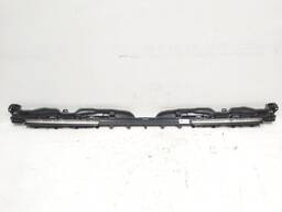 Кронштейн решетки обдува лобового стекла Tesla model 3 1100574-00-H