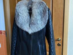 Премиальная зимняя куртка / дублёнка из натуральной овчины с меховым воротником