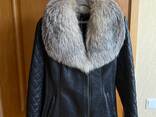 Премиальная зимняя куртка / дублёнка из натуральной овчины с меховым воротником - фото 1